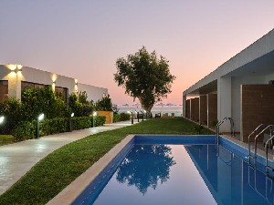 Hotel CAVO ORIENT BEACH wakacje