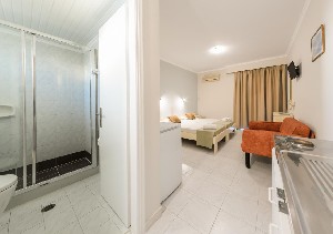 Hotel KARRAS LIVIN wakacje