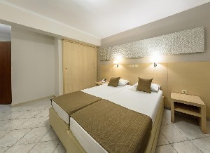 Hotel KARRAS wakacje