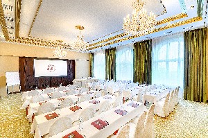 Hotel GRANDHOTEL PRAHA wakacje