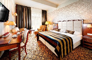 Hotel GRANDHOTEL PRAHA wakacje