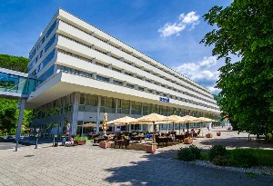 LÁZEŇSKÝ HOTEL KRYM