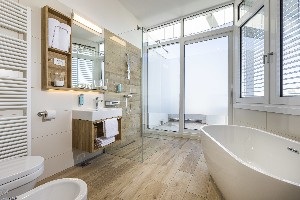 Admiral Suite