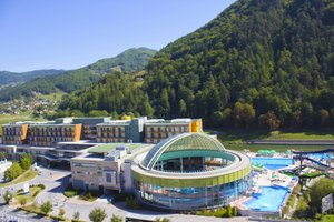 (Slovinsko, Vnitrozemí, Laško) - Hotel Thermana Laško Superior - s výlety v ceně