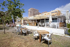 restaurant/bar