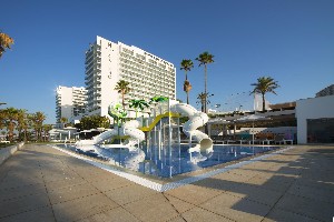 Hotel s bazénem 