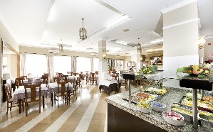 Restaurant/bars