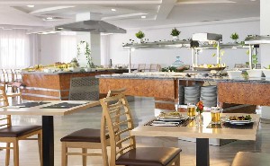 Restaurant/bars