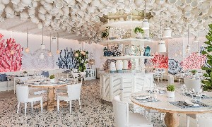Restaurant/bars