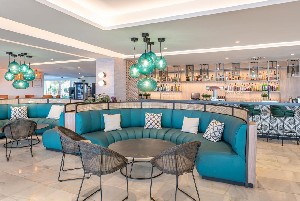 Restaurant/bars