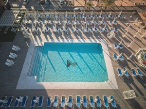 Hotel s bazénem
