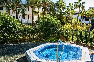 jacuzzi