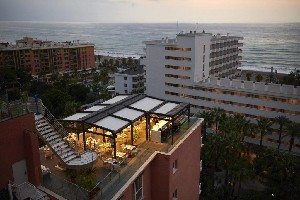 Restaurant/bars