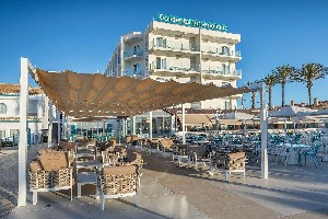 Restaurant/bars