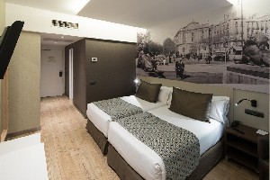 Hotel CATALONIA BORN wakacje