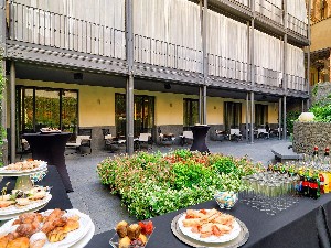 Hotel H10 URQUINAONA PLAZA wakacje
