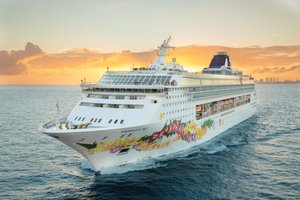 Loď Norwegian Sky