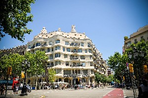Barcelona_La_Pedrera_Radynacestu_Pavel_Spurek_2015.jpg