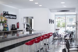 bar