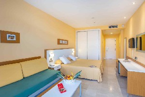 Hotel MEDITERRANEO wakacje