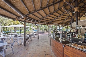 pool bar