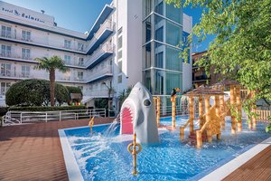 Hotel s bazénem