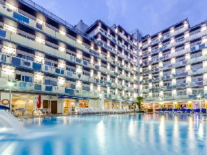 Hotel s bazénem