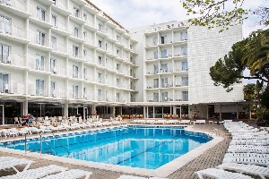 Hotel s bazénem