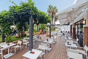 Restaurant Terrace