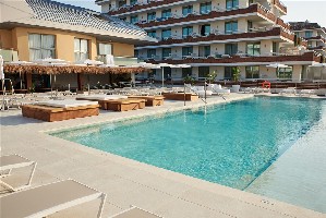 Hotel s bazénem