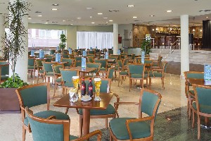 Restaurant/bars