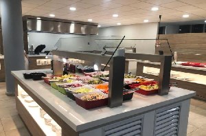 Restaurant/bars