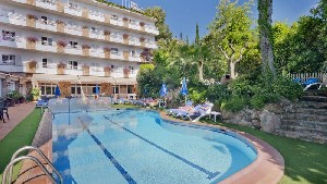 Hotel s bazénem