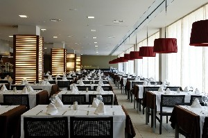 restaurant/bar