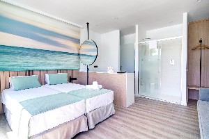 Family Connected Room