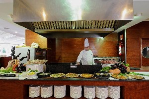 Restaurant/bars