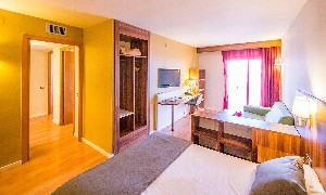 Hotel GOLDEN AVENIDA FAMILY SUITES wakacje