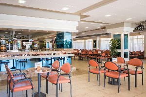 restaurant/bar