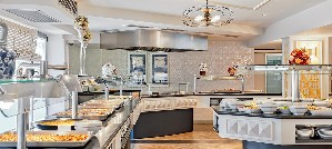 Restaurant/bars