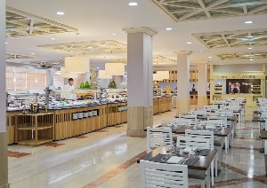 restaurant/bar