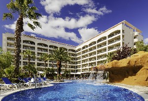 Hotel s bazénem