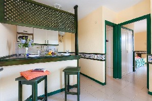 Hotel PUERTO CALETA wakacje