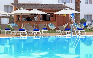 Pool Bar