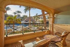 Junior Suite Pool View Terrace