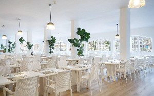 Hotel CLUB HOTEL DRAGO PARK wakacje