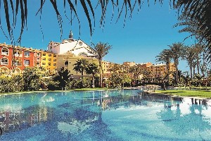 Hotel s bazénem 