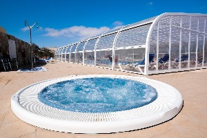 Jacuzzi