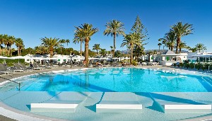 Hotel s bazénem