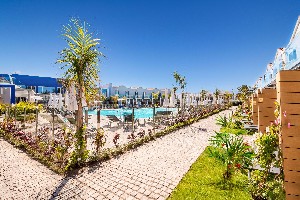 Hotel s bazénem