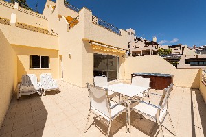 One bedroom with jacuzzi